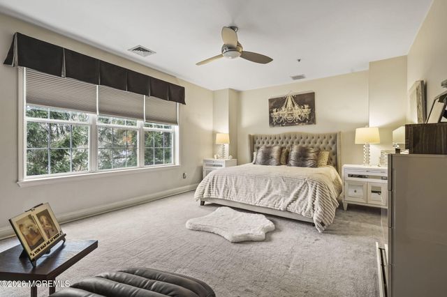 224 Mill Pond Way 36, Eatontown, NJ 07724