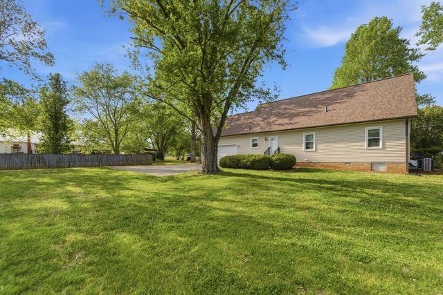 1606 Windy Meadow Dr, Christiana, TN 37037
