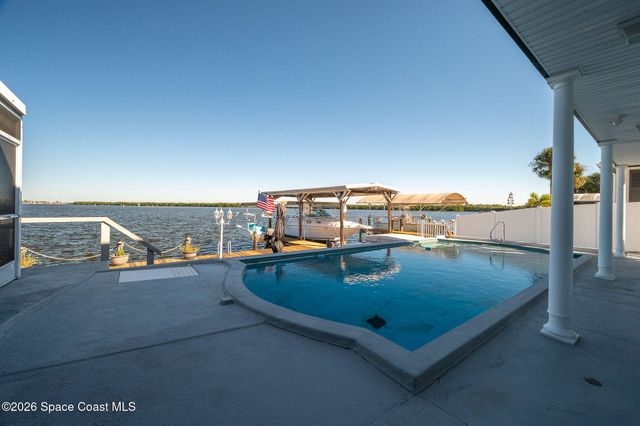 610 Paula Avenue, Merritt Island, FL 32953