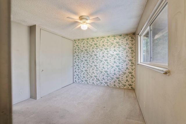 6928 Forman Way, Sacramento, CA 95828