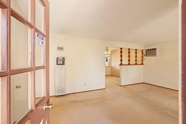 6928 Forman Way, Sacramento, CA 95828