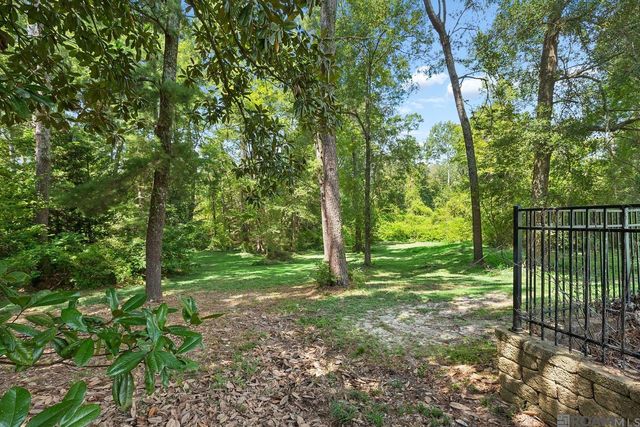 15503 Chaumont Ave, Greenwell Springs, LA 70739