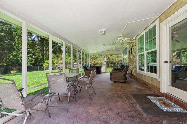 15503 Chaumont Ave, Greenwell Springs, LA 70739