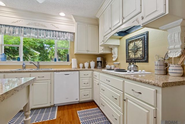 15503 Chaumont Ave, Greenwell Springs, LA 70739
