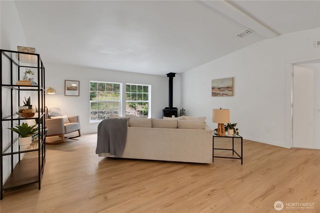 5528 SW Paradise Lane, Port Orchard, WA 98367
