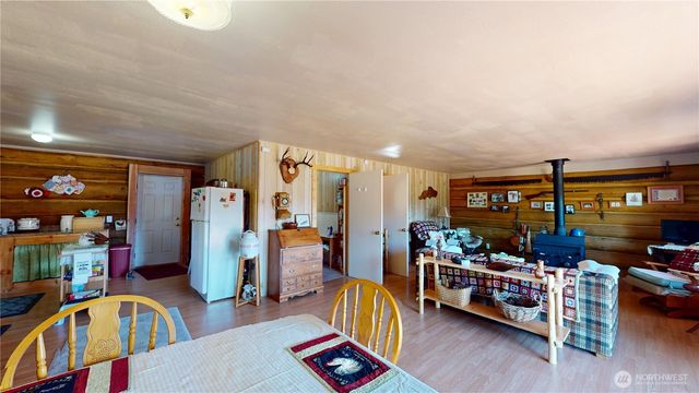 100 Spring Meadow Lane, Oroville, WA 98844