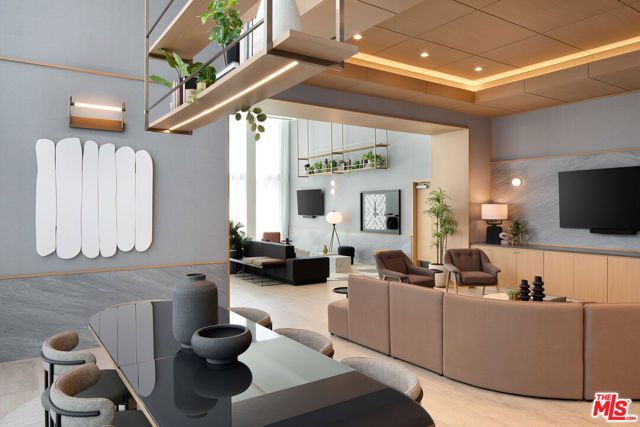 230 W Olympic Boulevard TH 504, Los Angeles, CA 90015