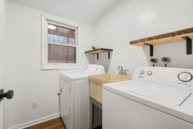 8324 Je Ne Be Drive NE, Rockford, MI 49341