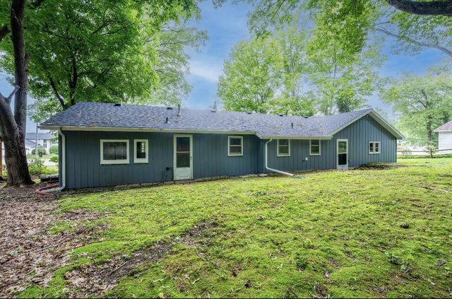8324 Je Ne Be Drive NE, Rockford, MI 49341