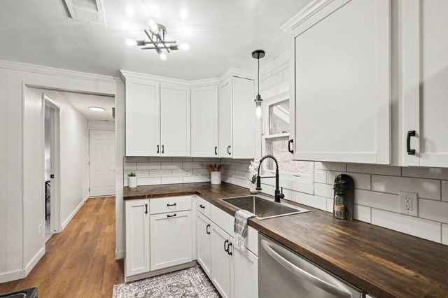 8324 Je Ne Be Drive NE, Rockford, MI 49341