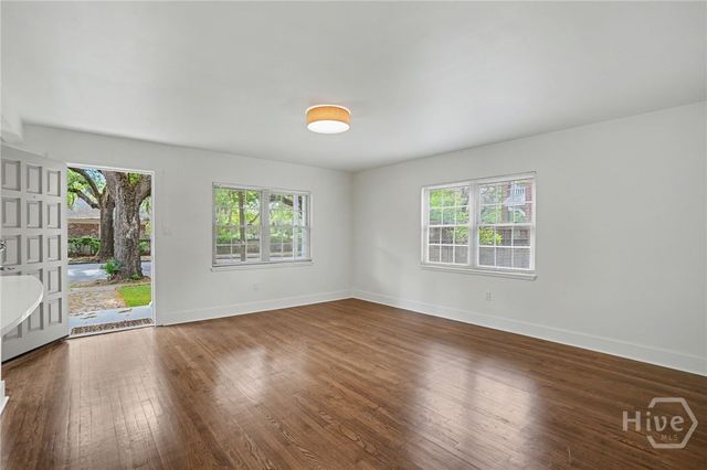 3211 Bull Street, Savannah, GA 31405