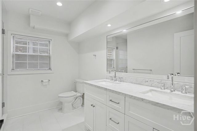3211 Bull Street, Savannah, GA 31405