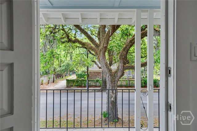 3211 Bull Street, Savannah, GA 31405