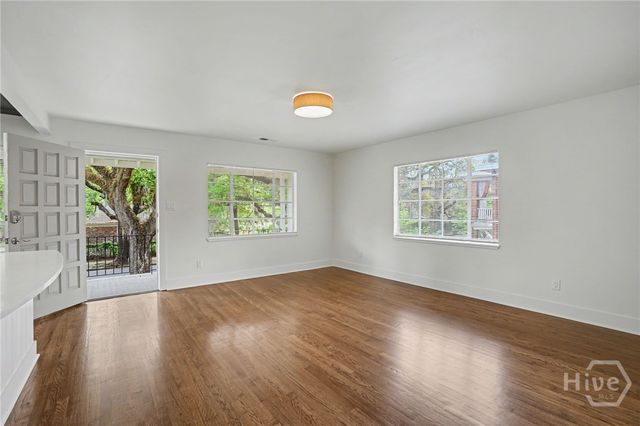 3211 Bull Street, Savannah, GA 31405