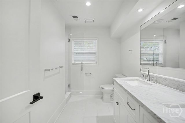 3211 Bull Street, Savannah, GA 31405