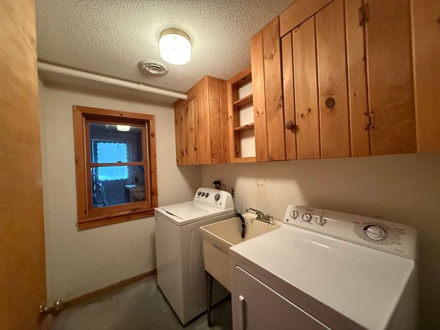 33 Kolbe Lane, Enfield, NH 03748