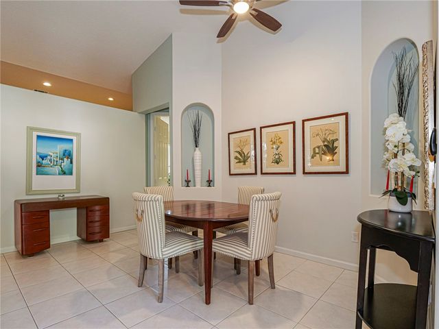 978 Island Club Square, Vero Beach, FL 32963