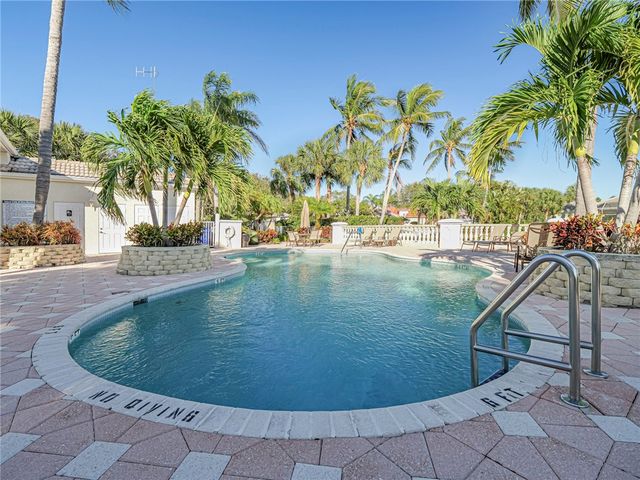 978 Island Club Square, Vero Beach, FL 32963