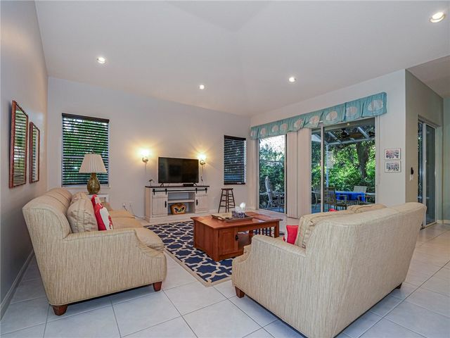 978 Island Club Square, Vero Beach, FL 32963