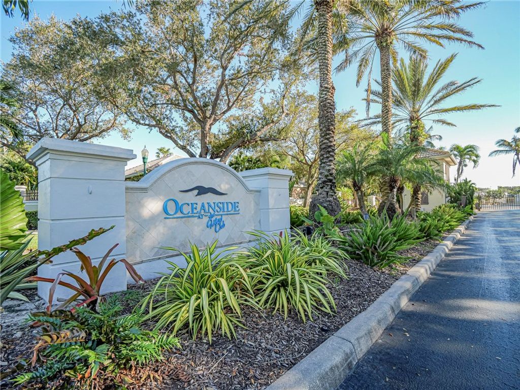 978 Island Club Square, Vero Beach, FL 32963