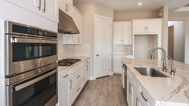 13777 SW Shinnecock Drive, Port St. Lucie, FL 34987