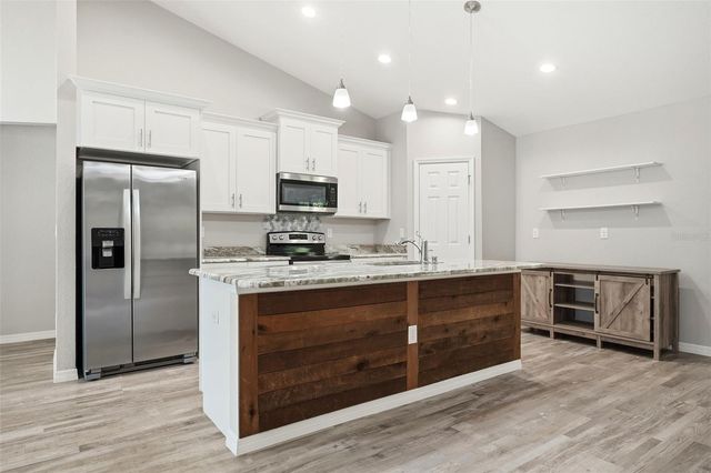 10286 N GARDNER WAY, Citrus Springs, FL 34434