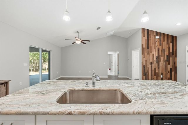 10286 N GARDNER WAY, Citrus Springs, FL 34434