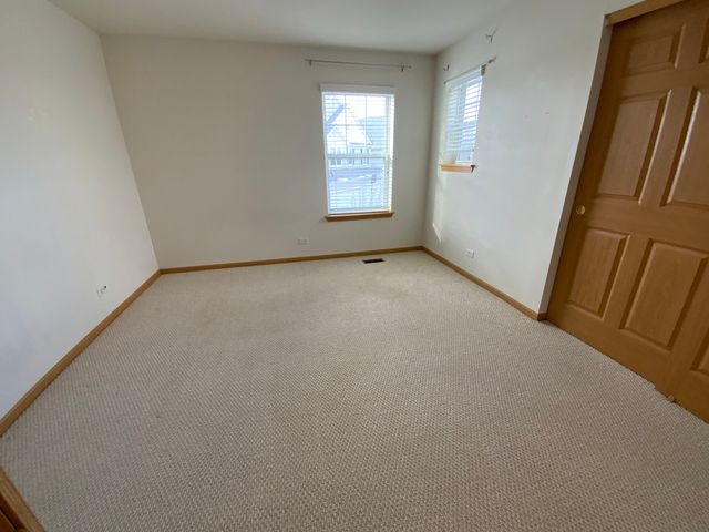 2840 Cattail Court F, Wauconda, IL 60084