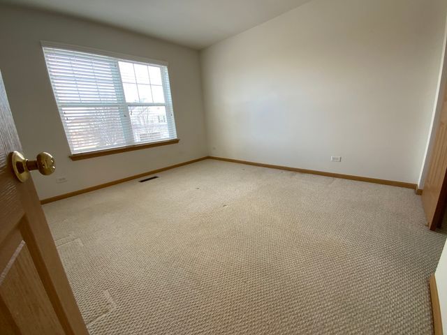 2840 Cattail Court F, Wauconda, IL 60084