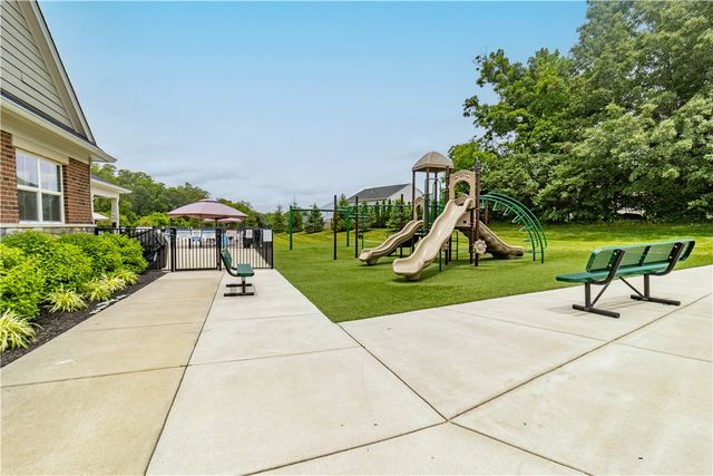 5807 Classicway Boulevard, Hamilton Twp, OH 45152