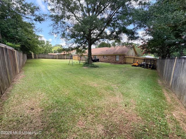 718 Clearmont Drive, Pearl, MS 39208