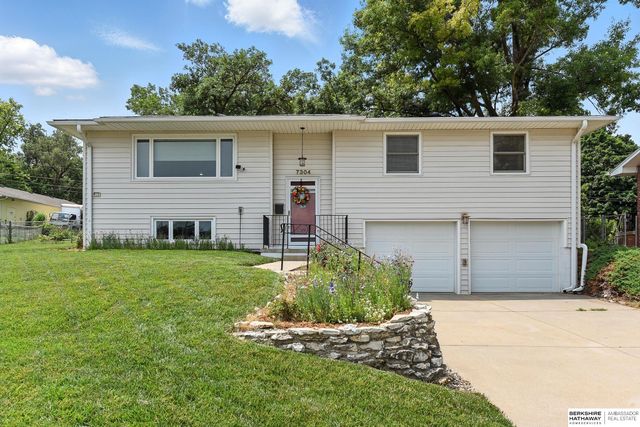 7304 N 39 Terrace, Omaha, NE 68112