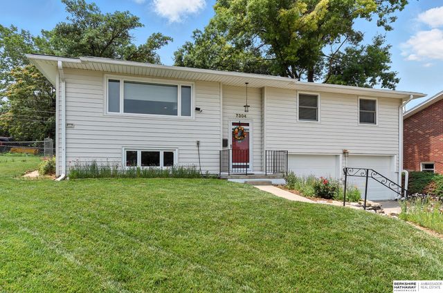 7304 N 39 Terrace, Omaha, NE 68112