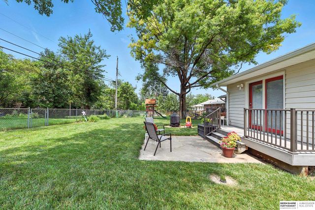 7304 N 39 Terrace, Omaha, NE 68112