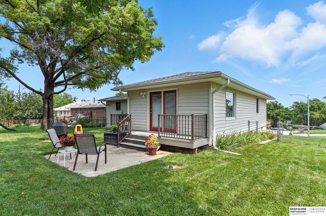 7304 N 39 Terrace, Omaha, NE 68112