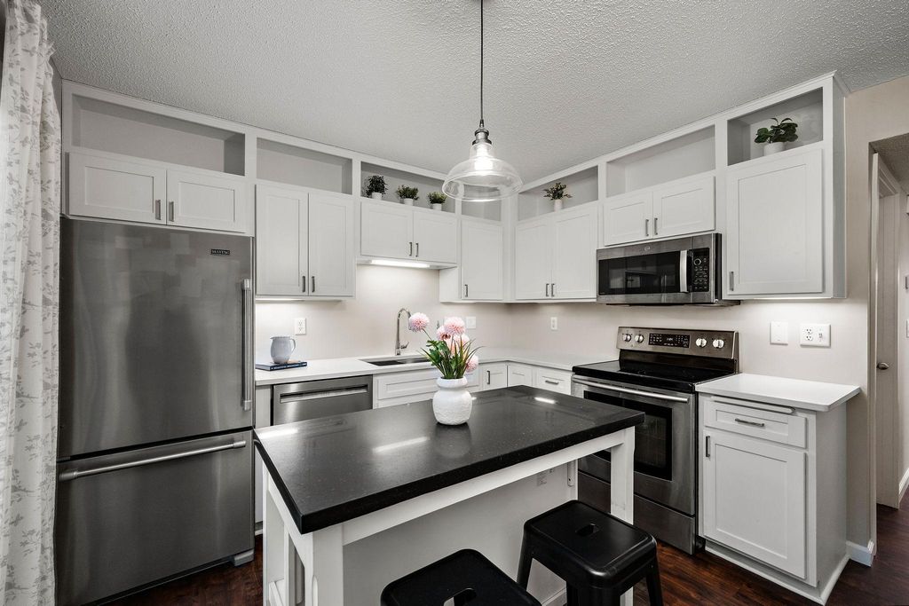 1905 Shenandoah Court D, Plymouth, MN 55447 — photo 4