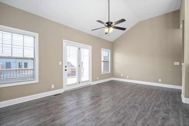 172 Dundee Dr, Clarksville, TN 37043