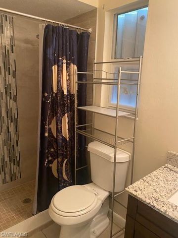 4232 Pine Drop LN, North Fort Myers, FL 33917