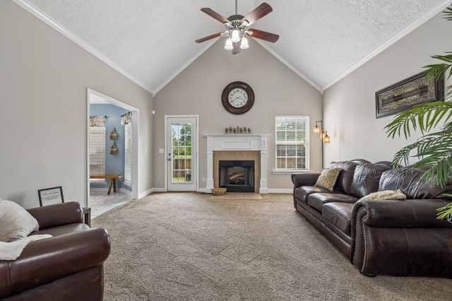 105 Barvas Ln, Lascassas, TN 37085
