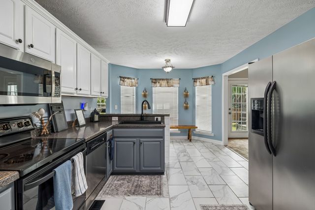 105 Barvas Ln, Lascassas, TN 37085