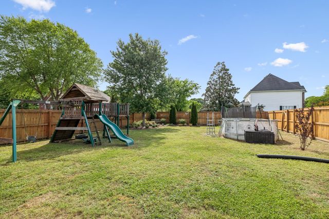 105 Barvas Ln, Lascassas, TN 37085