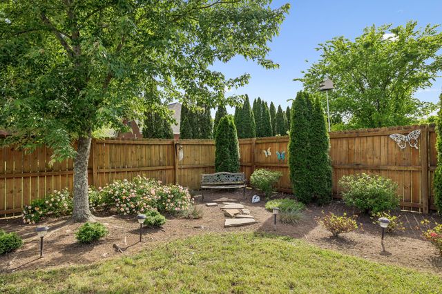 105 Barvas Ln, Lascassas, TN 37085