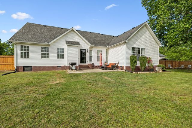 105 Barvas Ln, Lascassas, TN 37085