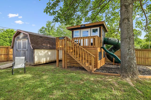 105 Barvas Ln, Lascassas, TN 37085