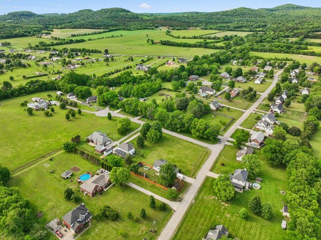 105 Barvas Ln, Lascassas, TN 37085