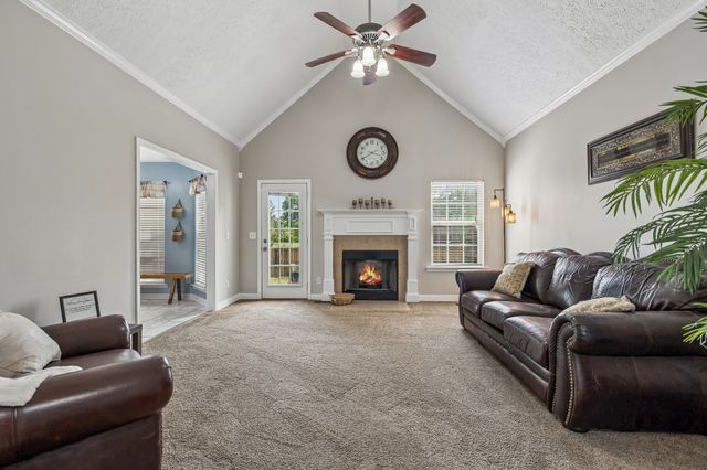 105 Barvas Ln, Lascassas, TN 37085