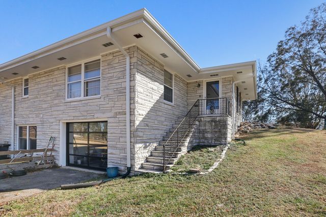 676 Ferguson Hill Rd, Lafayette, TN 37083