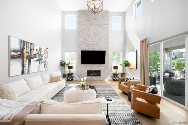 1688 Oakpoint Way, Castle Pines, CO 80108