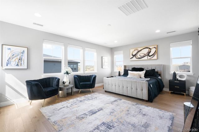 1688 Oakpoint Way, Castle Pines, CO 80108