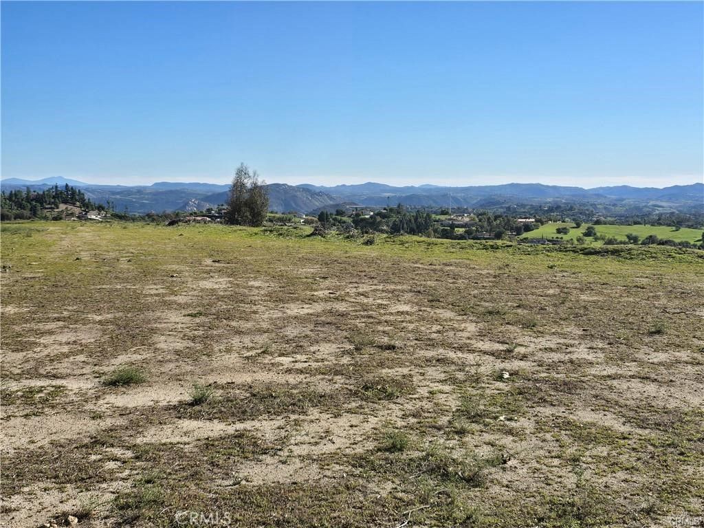 1387 Las Vistas, Fallbrook, CA 92028 — photo 2